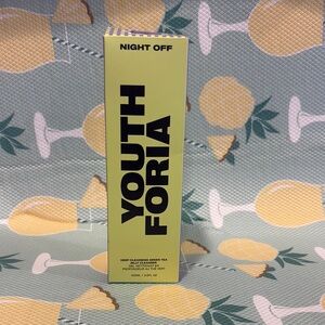 Youthforia Night Off Cleansing Green Tea